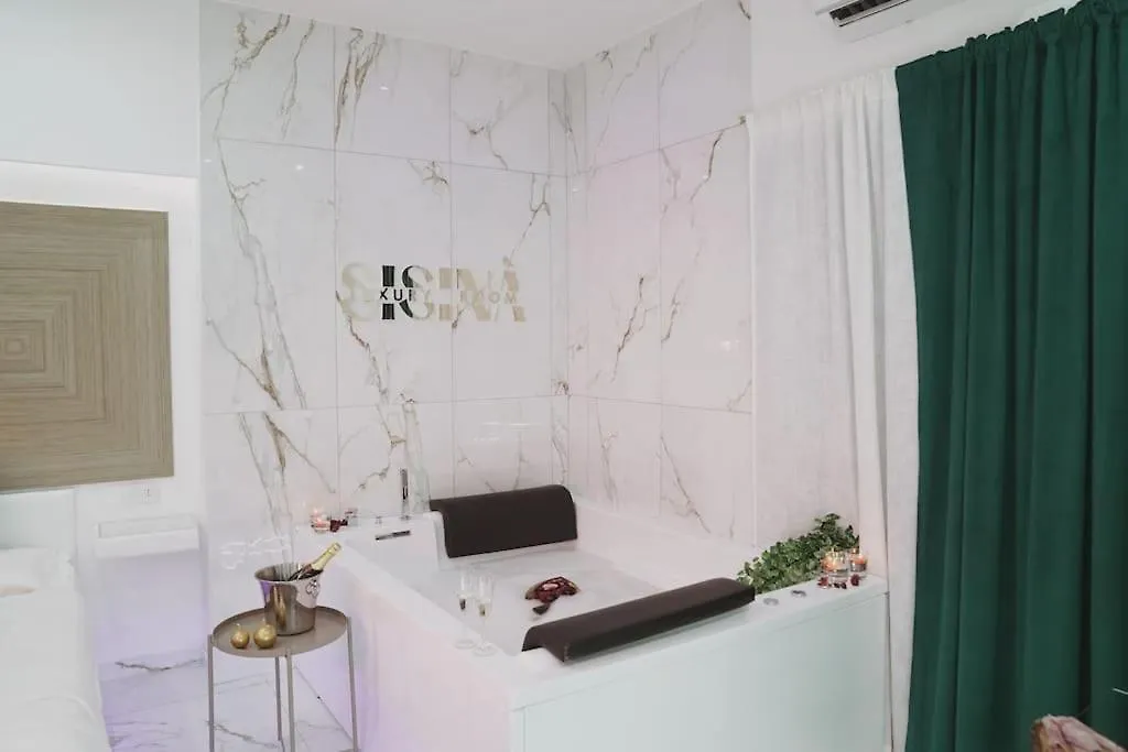 Sisina Luxury Room Jacuzzi & Piscina Portici
